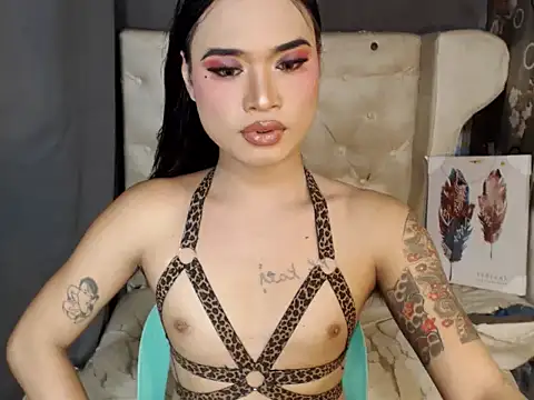 Snapshot of TSsexy_LOVERxxxx chatting on 10.29.25 TSsexy LOVERxxxx online show from 10.29.25