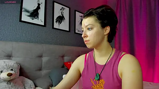 Sara Frayer online show from 01.19.26