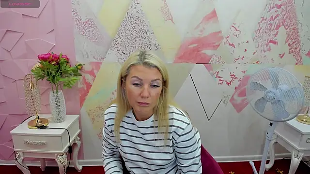 Hanna any4 online show from 10.07.25