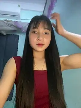 Snapshot of banlinh004 chatting on 04.05.26 banlinh004 online show from 04.05.26