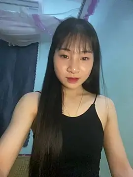 Snapshot of banlinh004 chatting on 05.17.26 banlinh004 online show from 05.17.26