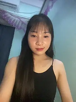 Snapshot of banlinh004 chatting on 05.28.26 banlinh004 online show from 05.28.26