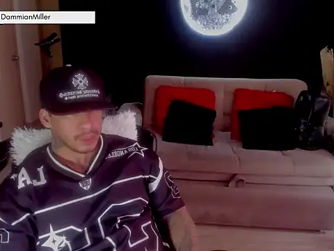 Snapshot of Dammianmiller chatting on 06.01.26 Dammianmiller online show from 06.01.26
