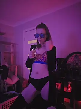 Snapshot of lonely_Cosplay_chick chatting on 11.08.25 lonely Cosplay chick online show from 11.08.25