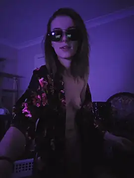 Snapshot of lonely_Cosplay_chick chatting on 11.13.25 lonely Cosplay chick online show from 11.13.25