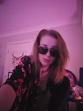 Snapshot of lonely_Cosplay_chick chatting on 11.22.25 lonely Cosplay chick online show from 11.22.25