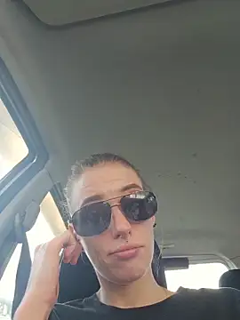 Snapshot of lonely_Cosplay_chick chatting on 11.23.25 lonely Cosplay chick online show from 11.23.25