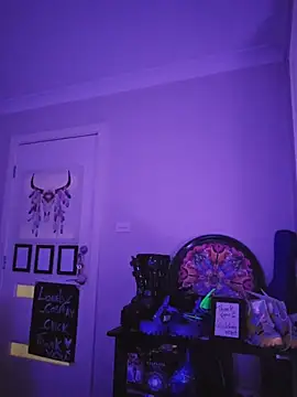 Snapshot of lonely_Cosplay_chick chatting on 11.24.25 lonely Cosplay chick online show from 11.24.25