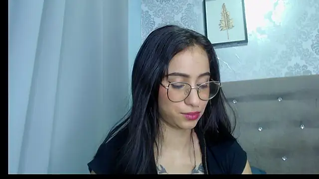 Alana Martinez  online show from 04.18.26