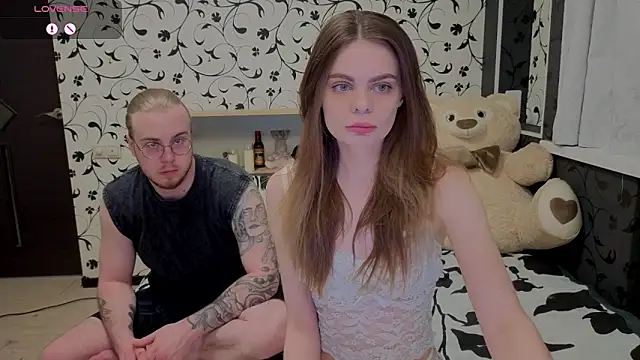 xAlisontiny online show from 04.06.26