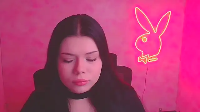 Snapshot of Mona_Esty chatting on 11.15.25 Mona Esty online show from 11.15.25