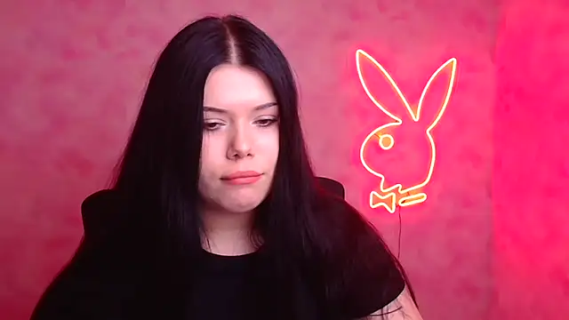 Snapshot of Mona_Esty chatting on 11.26.25 Mona Esty online show from 11.26.25