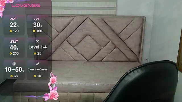 Snapshot of Dayan_v_ chatting on 02.17.26 Dayan v online show from 02.17.26