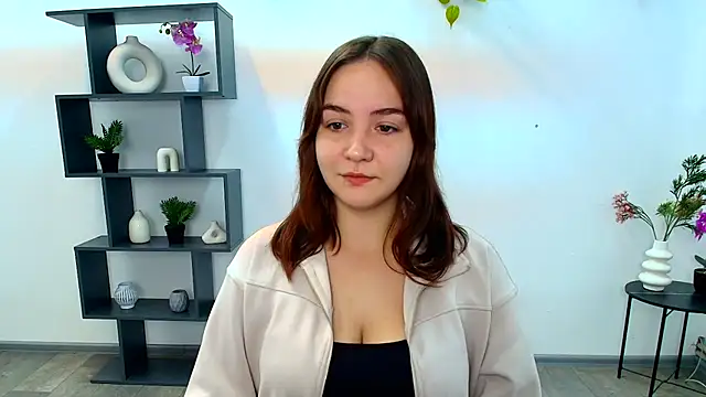 OliviaMontgommery online show from 10.18.25