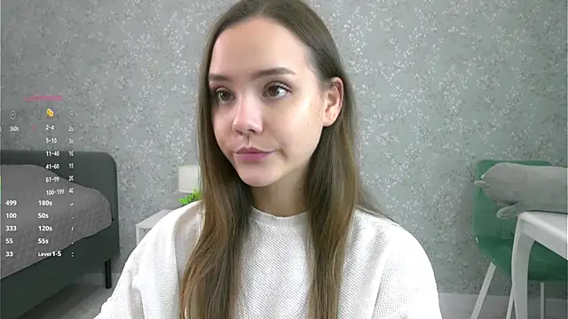 Snapshot of SweetSaraPie chatting on 10.16.25 SweetSaraPie online show from 10.16.25