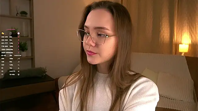 Snapshot of SweetSaraPie chatting on 03.05.26 SweetSaraPie online show from 03.05.26