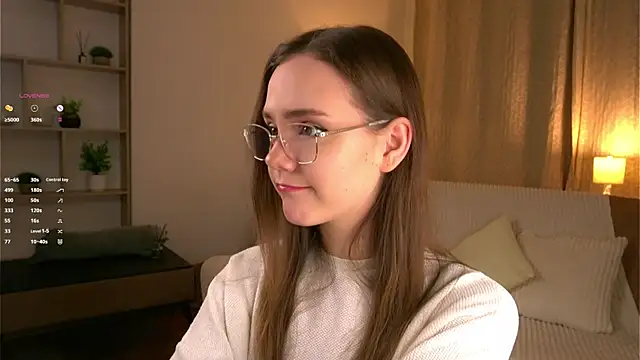 Snapshot of SweetSaraPie chatting on 03.14.26 SweetSaraPie online show from 03.14.26