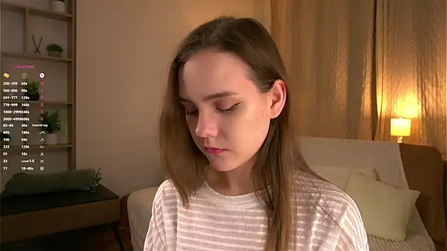 Snapshot of SweetSaraPie chatting on 03.26.26 SweetSaraPie online show from 03.26.26