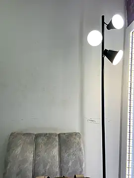 Snapshot of _Sarita_1 chatting on 10.29.25 Sarita 1 online show from 10.29.25