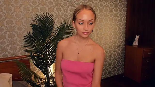 Snapshot of MikeDreese chatting on 11.01.25 MikeDreese online show from 11.01.25