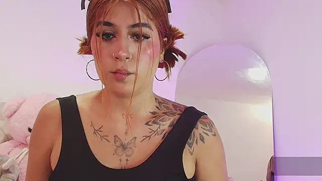 SoofiKiss online show from 04.14.26