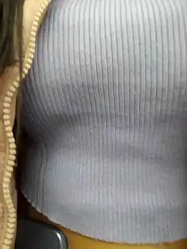 Lesli 14 online show from 11.17.25