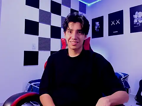 Snapshot of jeycobb chatting on 10.16.25 jeycobb online show from 10.16.25