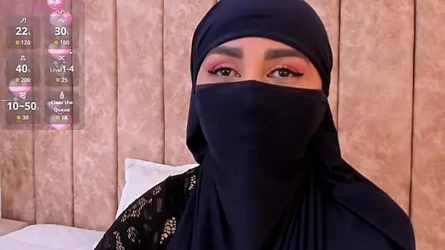 Snapshot of _alishaa_c chatting on 11.12.25 alishaa c online show from 11.12.25