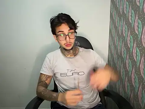 RealGdiass online show from 04.28.26