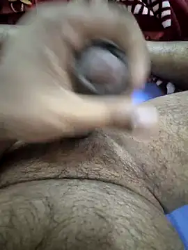 Snapshot of KL47THRISSUR chatting on 10.15.25 KL47THRISSUR online show from 10.15.25