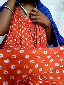 Snapshot of Hotty-romi3 chatting on 10.16.25 Hotty-romi3 online show from 10.16.25