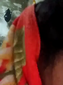 Snapshot of Hotty-romi3 chatting on 10.31.25 Hotty-romi3 online show from 10.31.25