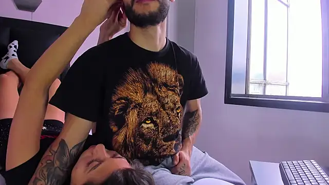 2 fire online show from 12.19.25