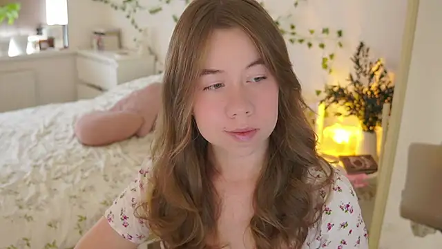 Snapshot of melon_sugar_ chatting on 10.11.25 melon sugar online show from 10.11.25