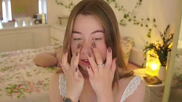 Snapshot of melon_sugar_ chatting on 11.01.25 melon sugar online show from 11.01.25