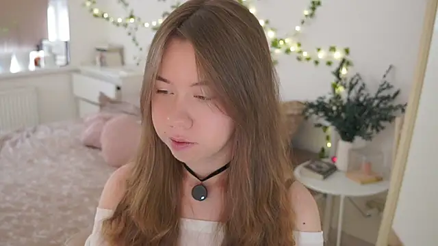 Snapshot of melon_sugar_ chatting on 11.14.25 melon sugar online show from 11.14.25