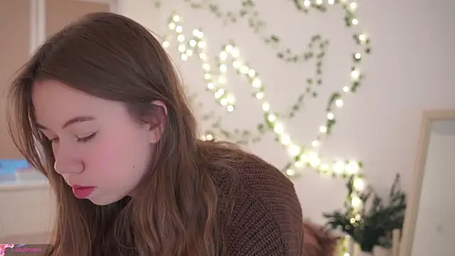 Snapshot of melon_sugar_ chatting on 11.30.25 melon sugar online show from 11.30.25