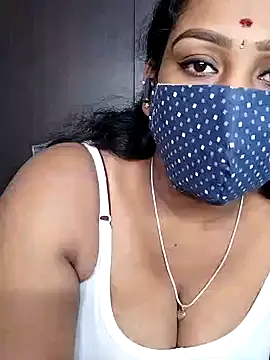 Snapshot of tamil_Monisha chatting on 11.16.25 tamil Monisha online show from 11.16.25