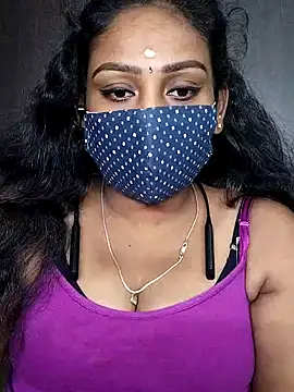 Snapshot of tamil_Monisha chatting on 11.18.25 tamil Monisha online show from 11.18.25