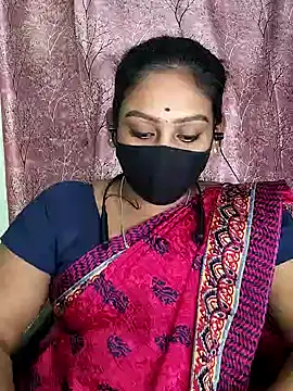 Snapshot of tamil_Monisha chatting on 12.18.25 tamil Monisha online show from 12.18.25