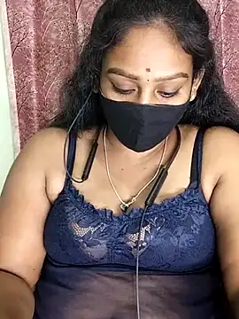 Snapshot of tamil_Monisha chatting on 02.13.26 tamil Monisha online show from 02.13.26