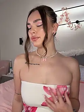 JenniferLouns online show from 11.14.25