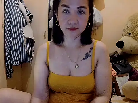 Snapshot of KissHott chatting on 02.09.26 KissHott online show from 02.09.26