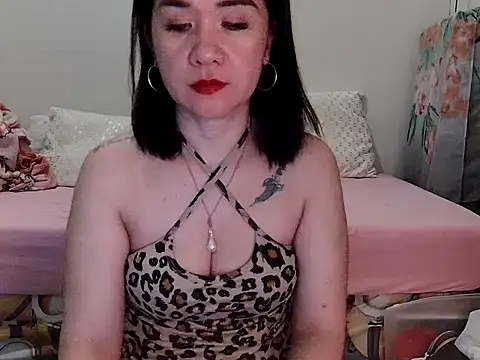 KissHott online show from 03.31.26