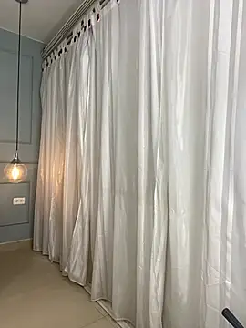 Rose monroee online show from 02.07.26