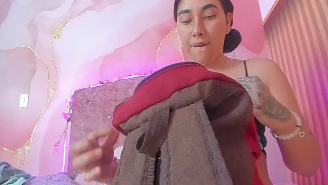 Malory  Jones online show from 01.07.26