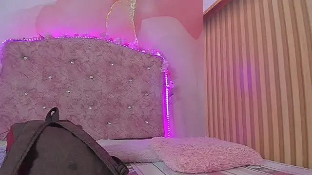 Malory  Jones online show from 01.08.26