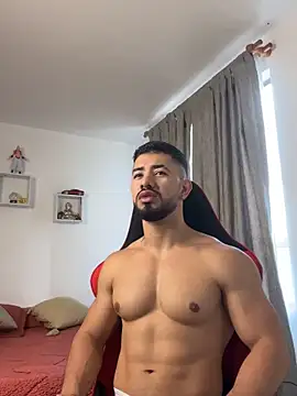 Ezzio Scolaro online show from 02.19.26