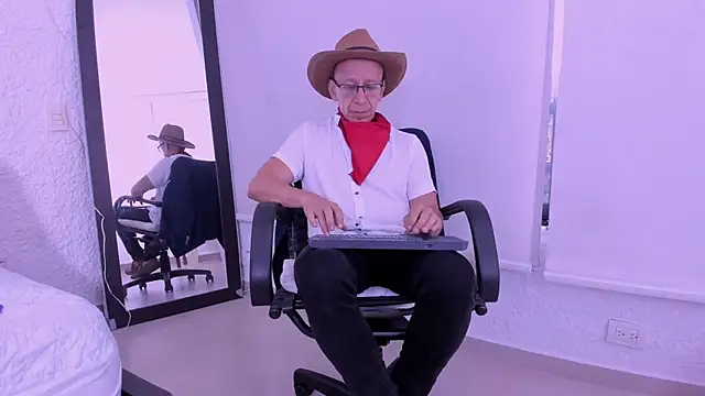  axelking  online show from 02.24.26