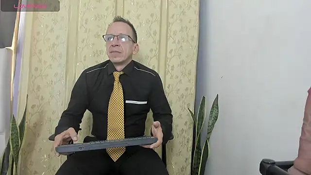 Snapshot of _axelking_ chatting on 07.10.26 axelking online show from 07.10.26